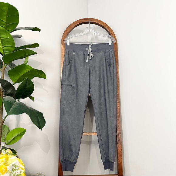 Figs Pants - Figs SMALL Zamora Jogger Scrub Pants in Graphite